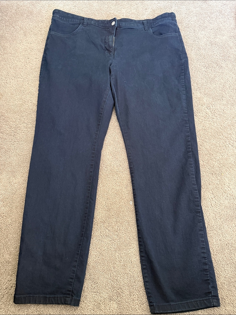 Women’s Straight-Leg Jeans in Dark Navy